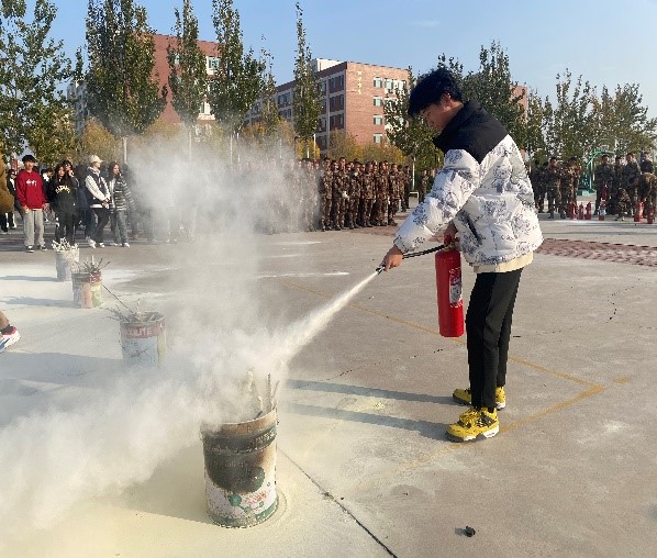 “关注消防 珍爱生命”119消防安全宣传教育月活动.jpg
